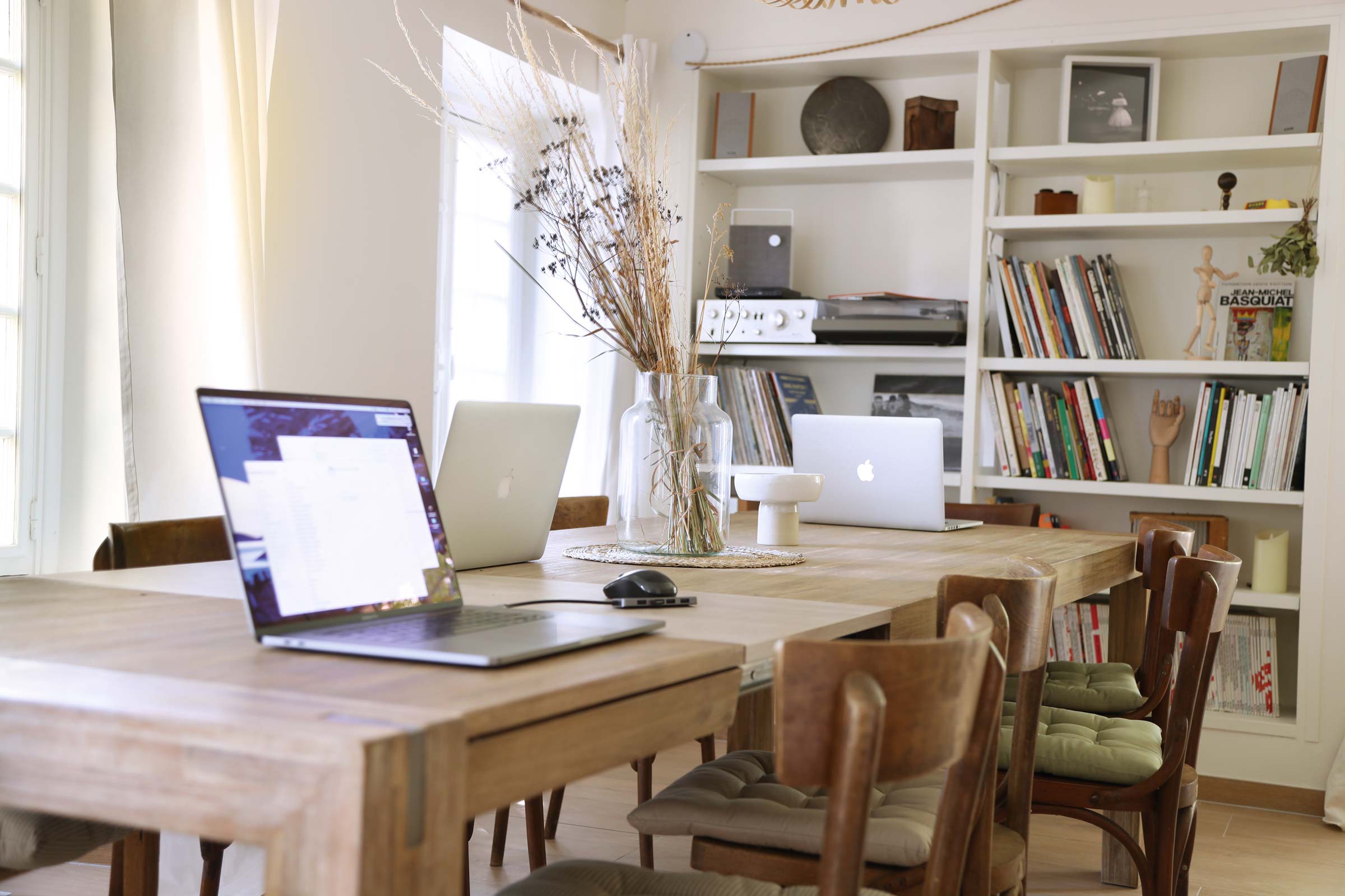 Espace de working pour bosser à la cool dans l'open space avec les autres