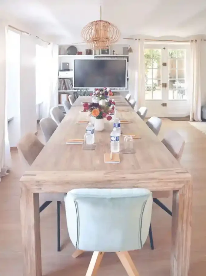 A_LA-FRAICHE-seminaire-au-vert-proche-paris-equipements-caroussel1-