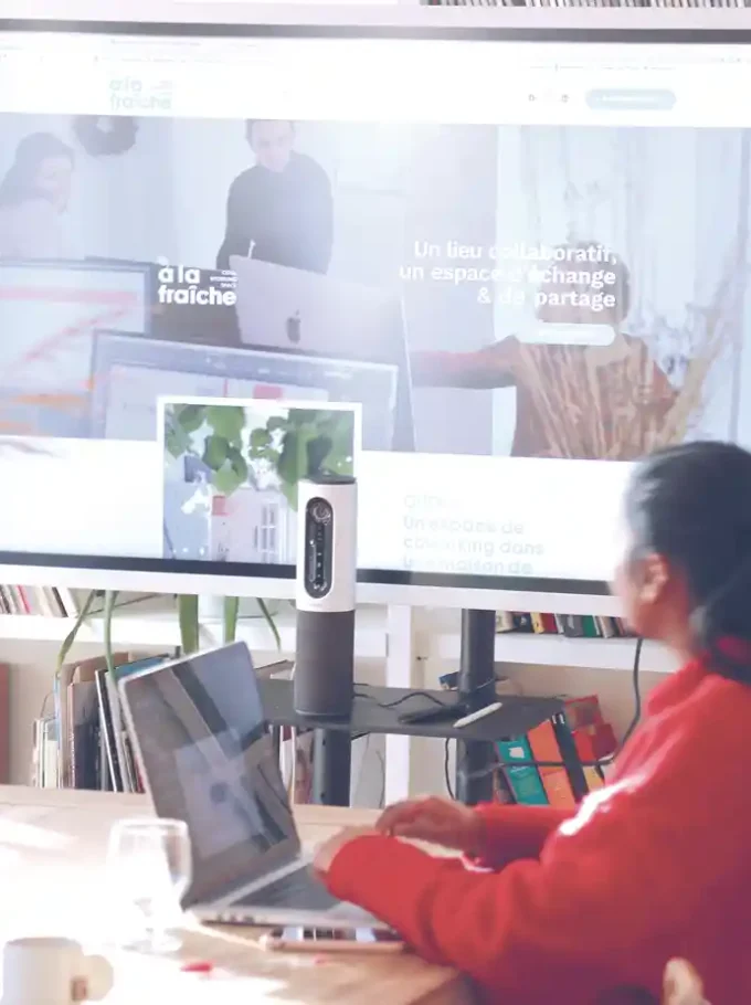 A_LA-FRAICHE-seminaire-au-vert-proche-paris-equipements-caroussel1-2