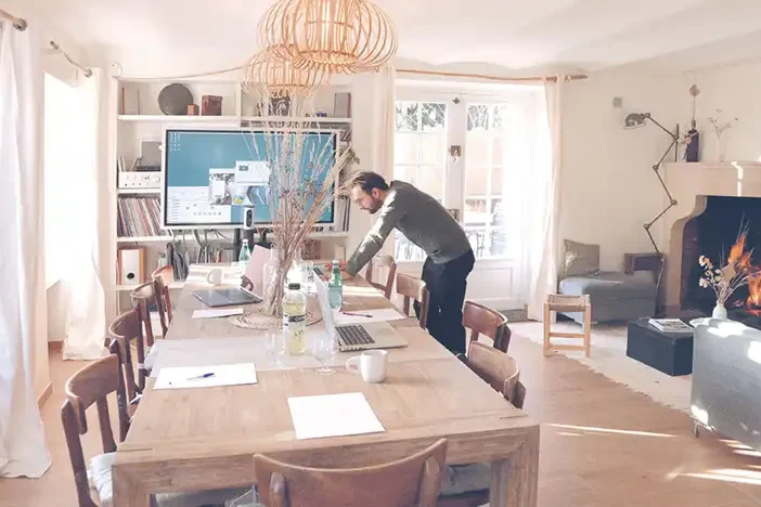 A_LA-FRAICHE-séminaire-bureau-privé-coworking-salle-de-reunion